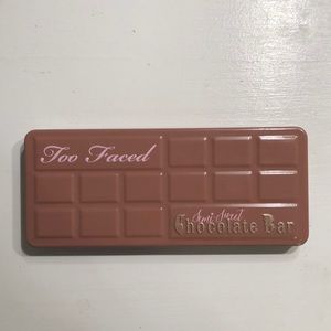 Too Faced Semi-Sweet eyeshadow palette